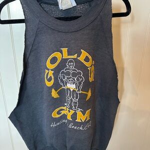Vintage Gold's Gym Men’s Large Gray Sleeveless Tank Top with Gold’s Gym Logo